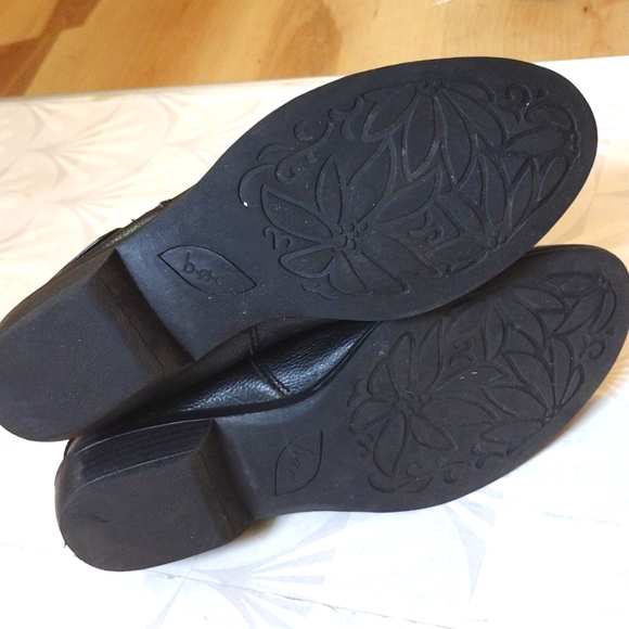 B.o.c. Pebbled Black Leather Fold-Over Boot - Picture 6 of 8